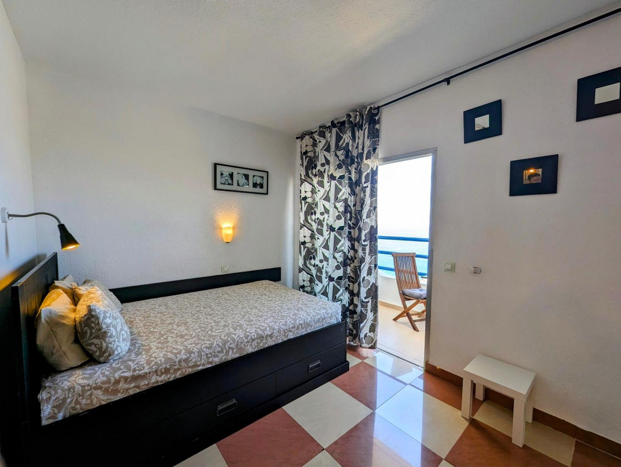 Apartment Tenerife - Ocean View And Internet Wifi Optical Fiber - For Rent *